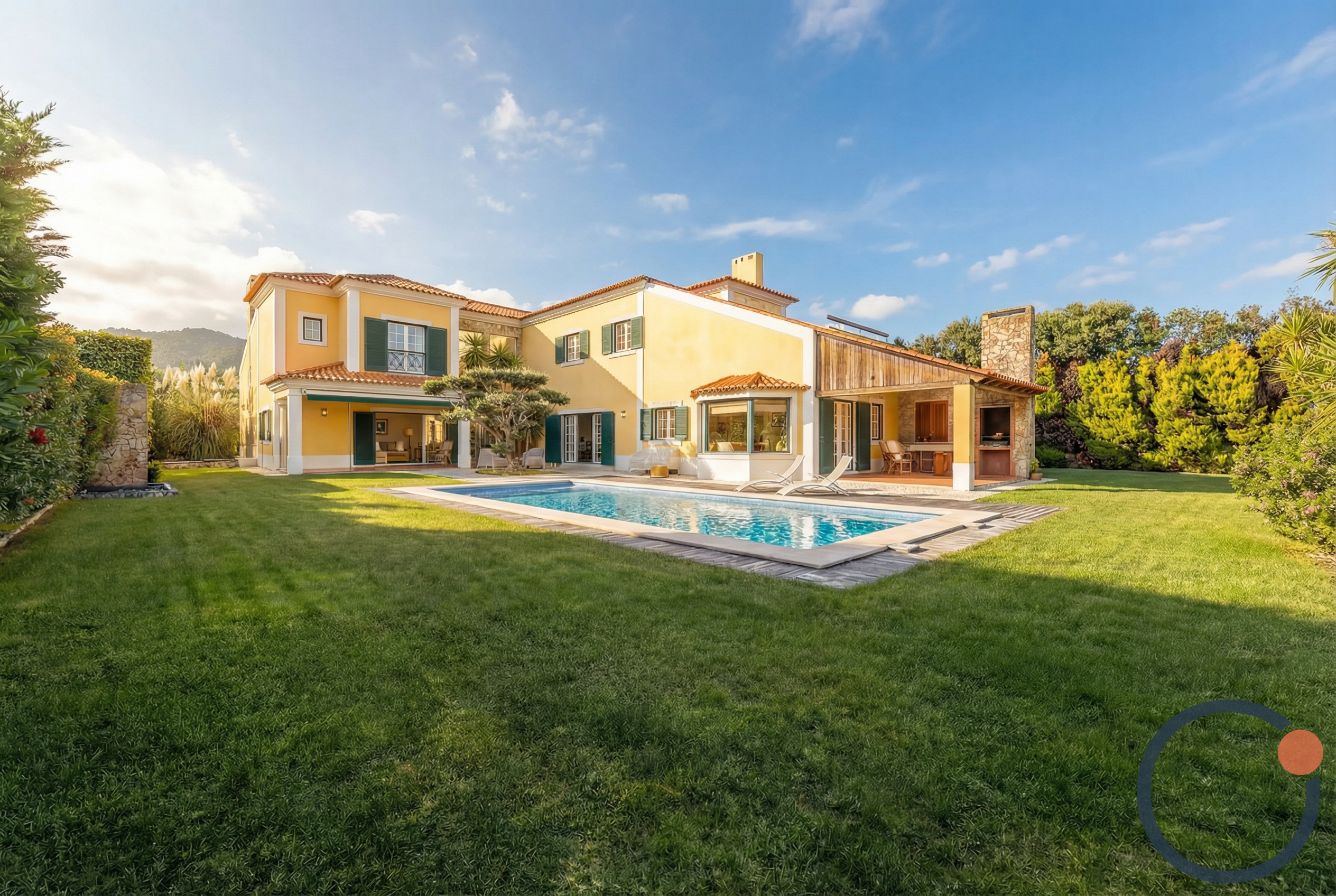 New Luxury T4+1 Villa in Estoril - Premium Finishes and Excellence in Design